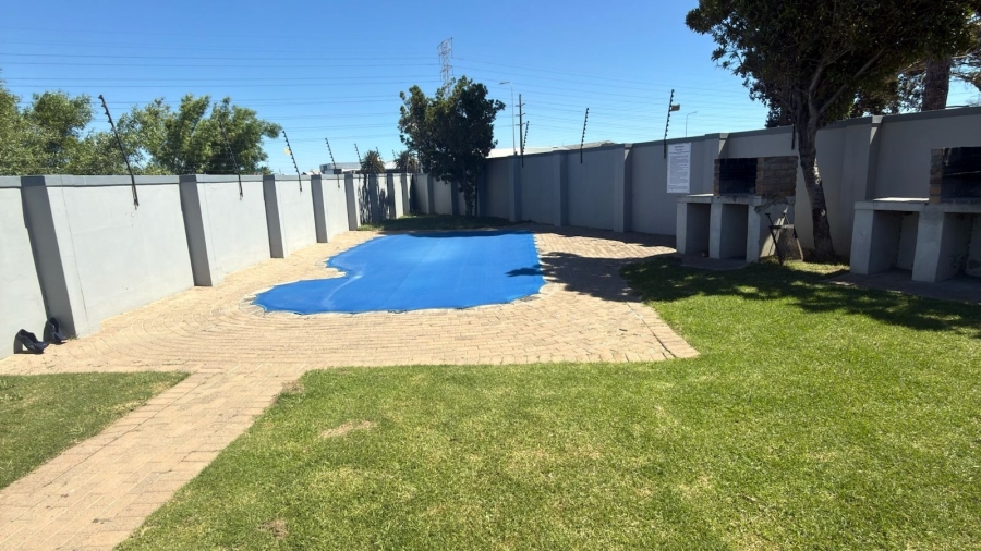 1 Bedroom Property for Sale in Van Der Stel Western Cape
